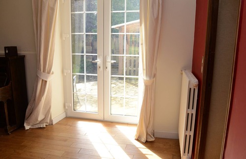 Desertines House | Family sized Holiday Home | 5 beds | Heated Pool | Gym | Games room | No pets