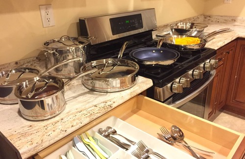 Azusa House | Family-sized Townhouse NEW, NEW, NEW!