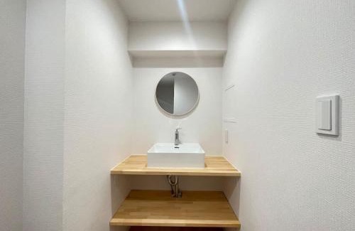 Shikitsuhigashi Apartment | Family Stay Namba Shinsaibashi & Dotonbori Industrial Loft 6Pax