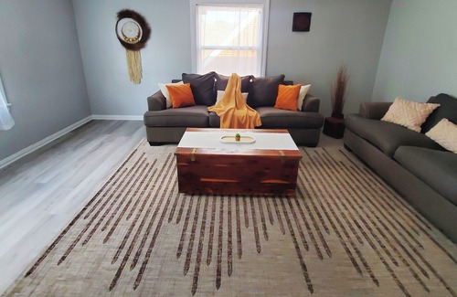 Southside House | Family Suit Near Downtown UofL,Airport&ExpoCenter