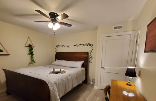 Southside House | Family Suit Near Downtown UofL,Airport&ExpoCenter