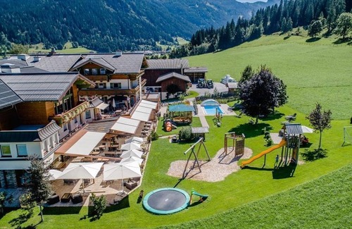 Radstadt Apartment | Family Suite Deluxe 1-3 - Hotel Taxerhof