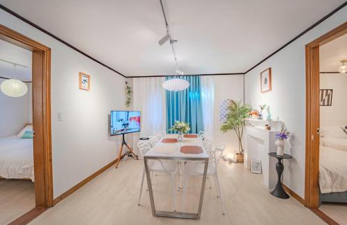 Sinsu-dong Apartment | Family Suite near Hongdae & Seoul Station