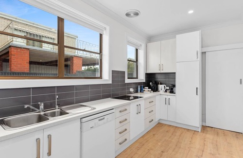 McCracken House | Family Tides, 12 Cudmore Rd, McCracken