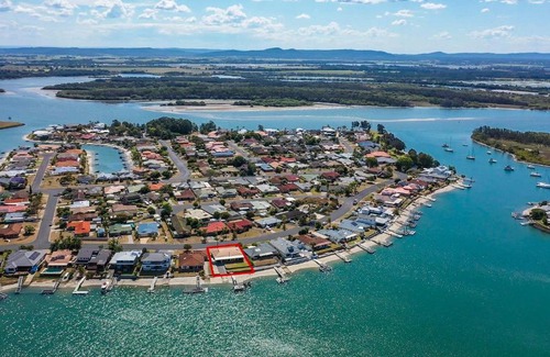 Yamba House | Family Tides LJHooker Yamba