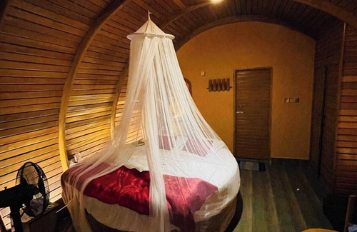 Saint Martin's Island Hotel | Family Time Beach Resort