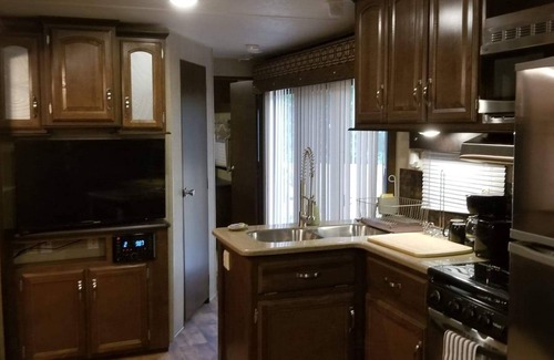 Logan House | Family Time at Hills Hocking @ Pine Creek Villas: Creek Front