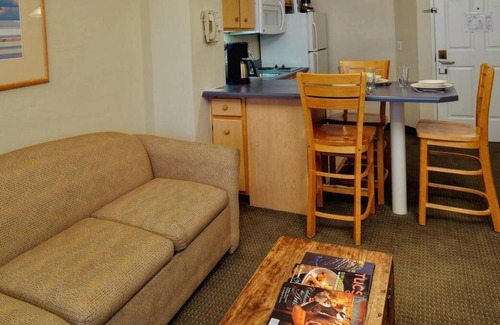 Palo Verde House | Family Vacation! 3 Spacious Units w/Kitchen, Pool, Close to Pima County Public Library