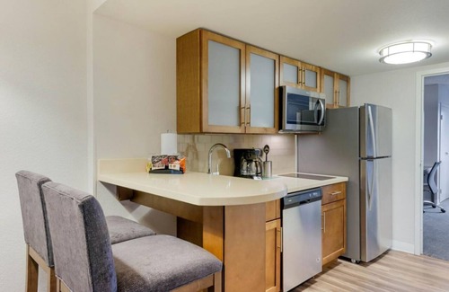 Kissimmee Hotel | Family Vacation! Disney Dream! Two Serene Units, Near Disney's Blizzard Beach Water Park