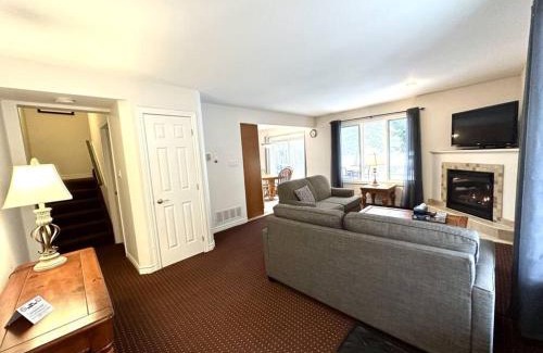 Collingwood House | Family Vacation Hub