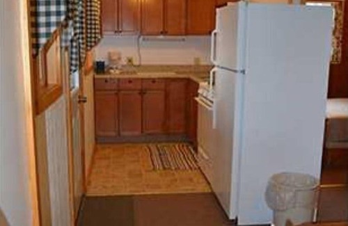 Brier Hill Cabin | Family vacation on Black Lake with a private beach!