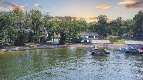 Lake Ozark House | Family Vacation on the lake water toys king bed