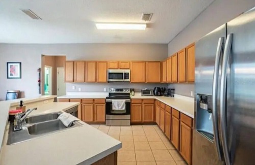 Briargrove Villa | Family Villa 12mi from Disney