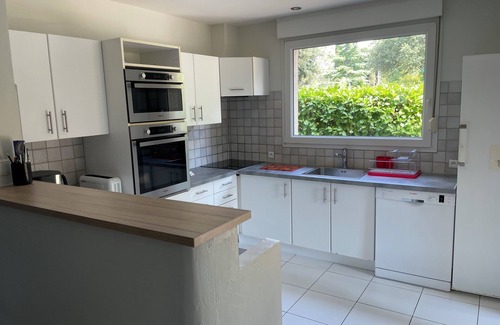Collias Villa | Family villa for 10 people with large private pool and large garden