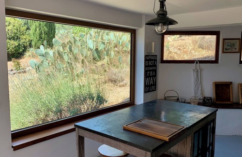 Euzet-les-Bains Villa | Family villa near Uzès, private pool, air-conditioned rooms and garden