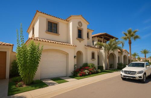 Los Cabos Villa | Family Villa with Private Garden & Hot Tub, 10 min from Medano Beach