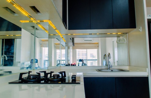 Pinang Apartment | Fancy and Nice 1BR Apartment at Silkwood Residence