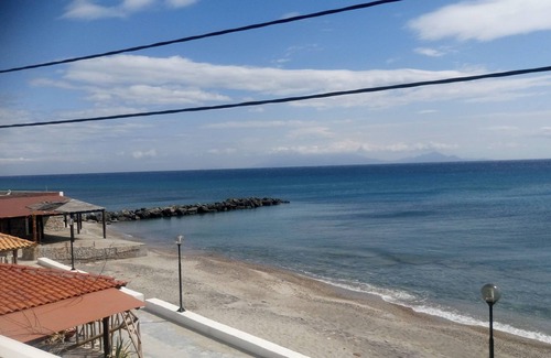 Kardamena Condo | FANIA 2 ROOMS IN FRONT OF THE SEA
