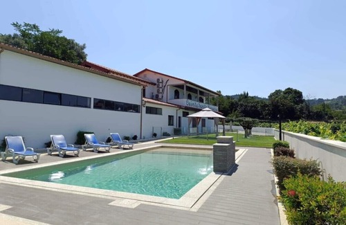 Portela House | Fantastic vacation farm in Braga!