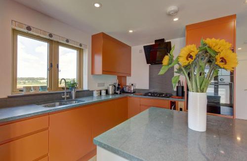 Ringstead House | Fantail