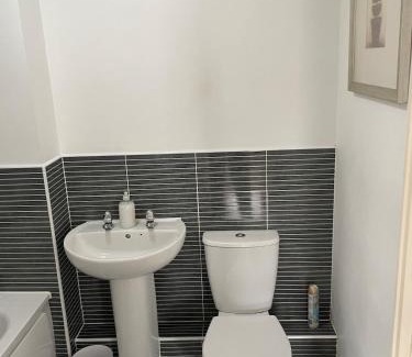 Solihull Apartment | Fantastic 2 bedroom apartment- 7 mins from NEC, Airport, JLR, town centre
