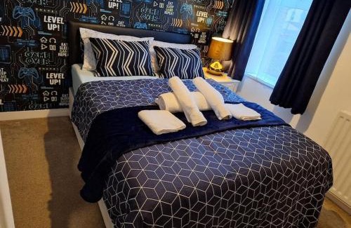Chatham Apartment | Fantastic 3-bed with free parking & Wi-Fi Located in Chatham Kent