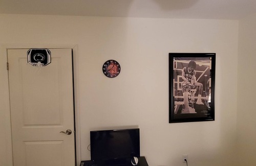 State College Apartment | Fantastic 3 Bedroom 2 Bathroom Nittany Lion's Den! Where Fandom Never Ends!