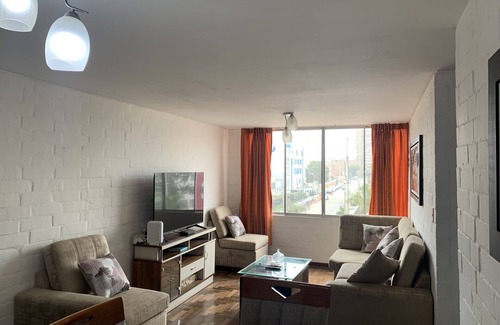 La Victoria Apartment | Fantastic 3-bedroom apartment with WiFi in San Borja, Peru