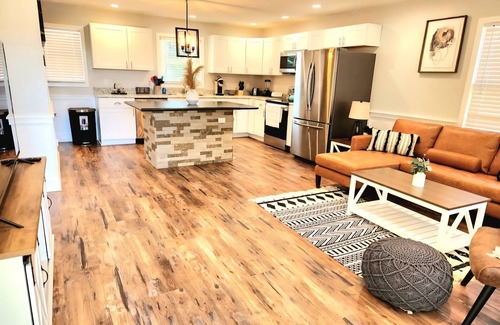 Newburgh House | Fantastic 3-bedroom house with AC in Newburgh/Evansville