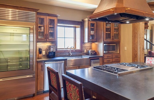 Big Cedars Villa | Fantastic 3-bedroom villa situated around beautiful Table Rock Lake.