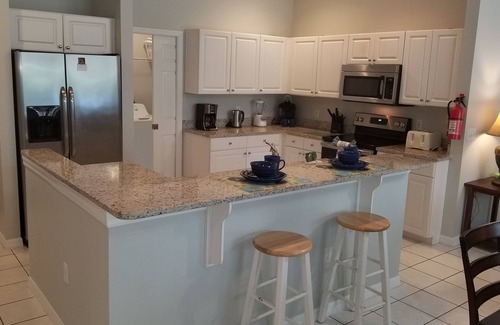 Sunset Lakes Villa | FANTASTIC 3BR POOL HOME GAME ROOM FREE WIFI IN GATED COMMUNITY MINUTES 2 DISNEY