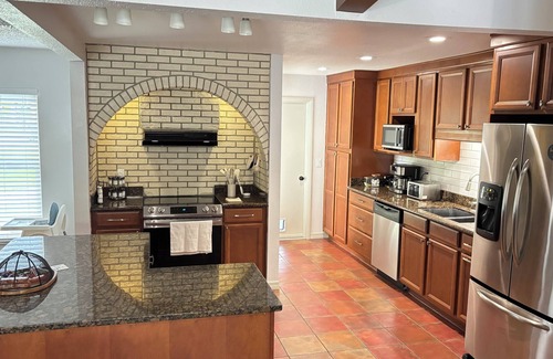 Lakeland House | Fantastic 4-bedroom house with AC in Lakeland