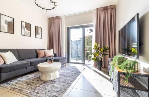 Mea She'arim Apartment | Fantastic Apartment Parking in city center