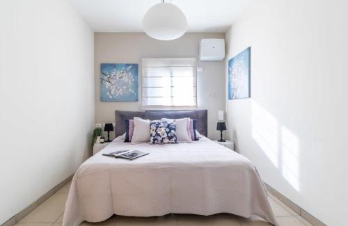 Mea She'arim Apartment | Fantastic Apartment Parking in city center