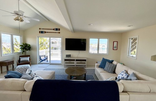 North Beach Haven House | Fantastic Beach Block House With Heated Pool!