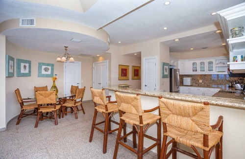 Lawson Rock Condo | Fantastic beachfront 1 bedroom getaway