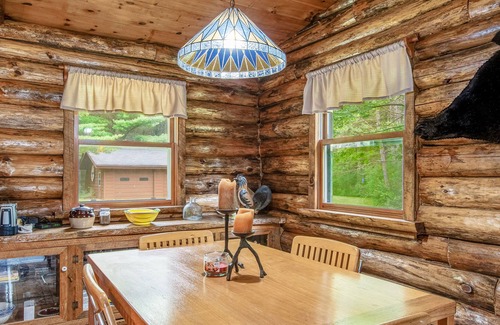 Wisconsin Dells Cabin | Fantastic Cabin on 40 Acres W/ Free WiFi, Hiking Trails, & Wood Stoves - Dogs OK