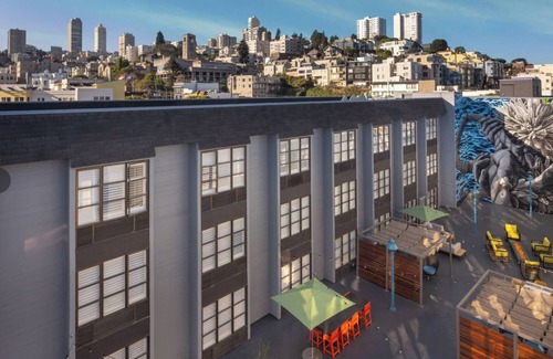 Fisherman's Wharf Hotel | Fantastic, Clean, Two-Queen Room Near Fisherman's Wharf!