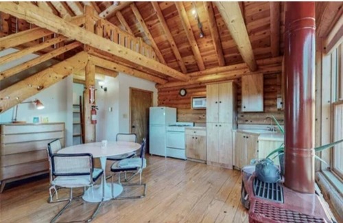 Las Campanas Cottage | Fantastic Cozy Modern Log Cabin