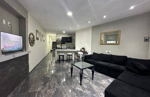 Compostela House | Fantastic Custom Built 2-bedroom house with WiFi in charming Compostela