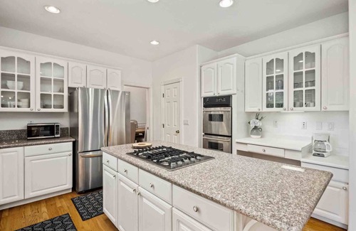 Bull Mountain House | Fantastic Family Friendly Bull Mountain Home, Pets OK, Game Room w/Ping Pong, Short Walk to Park