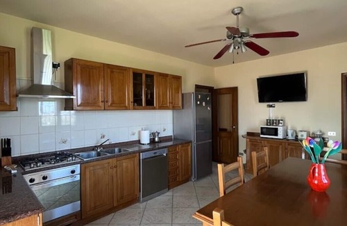 Desenzano del Garda Villa | Fantastic family home with pool, 5 minutes from Desenzano.