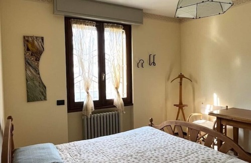 Desenzano del Garda Villa | Fantastic family home with pool, 5 minutes from Desenzano.