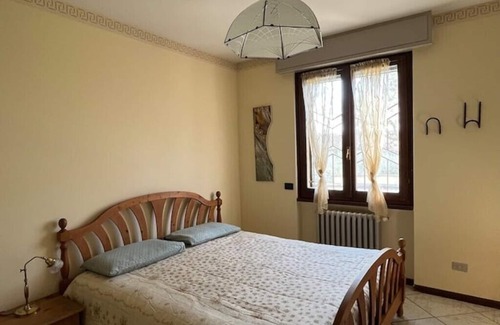 Desenzano del Garda Villa | Fantastic family home with pool, 5 minutes from Desenzano.