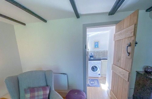 St Dogmaels Cottage | Fantastic, hideaway dog-friendly holiday cottage in Cardigan perched on the hillside in St Dogmaels