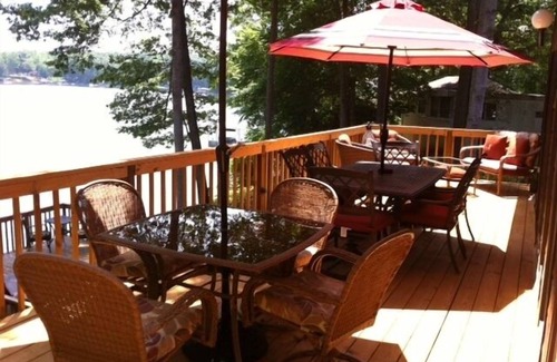 Lake Norman of Catawba House | Fantastic house, dock, water toys and hot tub! Summer dates available!