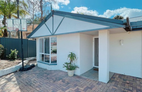 Hillcrest House | Fantastic Magnificent Get Away