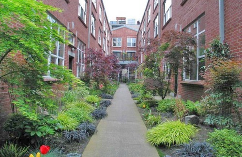 Pearl District Condo | Fantastic NYC Style Loft - Heart of the Pearl District