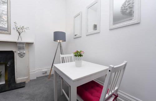 Broadstairs Apartment | Fantastic Sea View, 1 bed sleeps 2