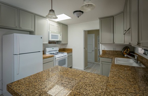 Shell Beach House | Fantastic Shell Beach vacation rental! 30 plus day Stay!